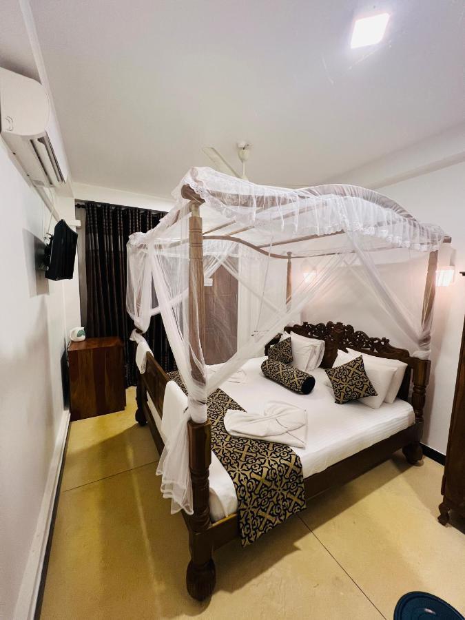 Top Secret Beach Hotel Matara Exterior photo