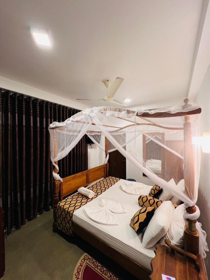 Top Secret Beach Hotel Matara Exterior photo