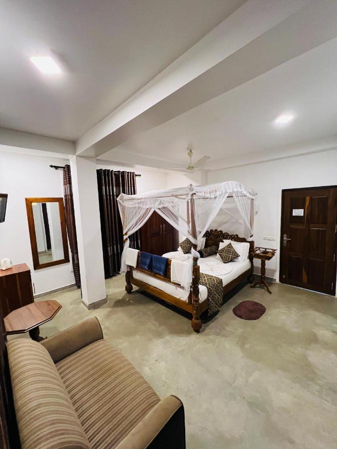 Top Secret Beach Hotel Matara Exterior photo