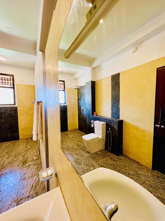 Top Secret Beach Hotel Matara Exterior photo