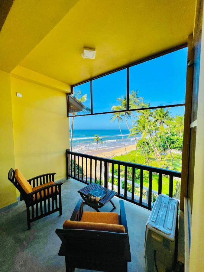 Top Secret Beach Hotel Matara Exterior photo