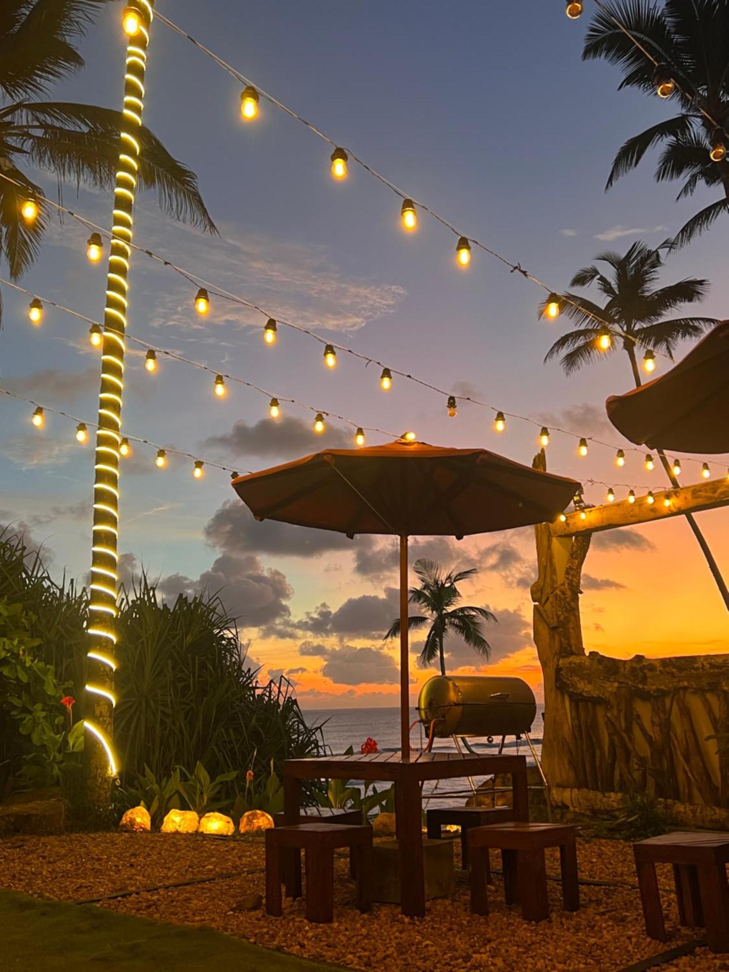 Top Secret Beach Hotel Matara Exterior photo