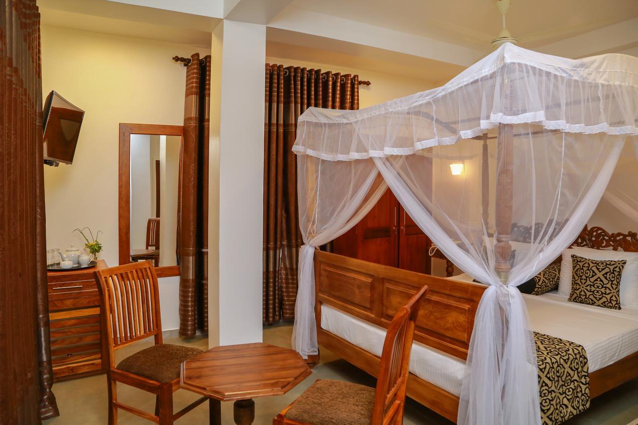Top Secret Beach Hotel Matara Exterior photo
