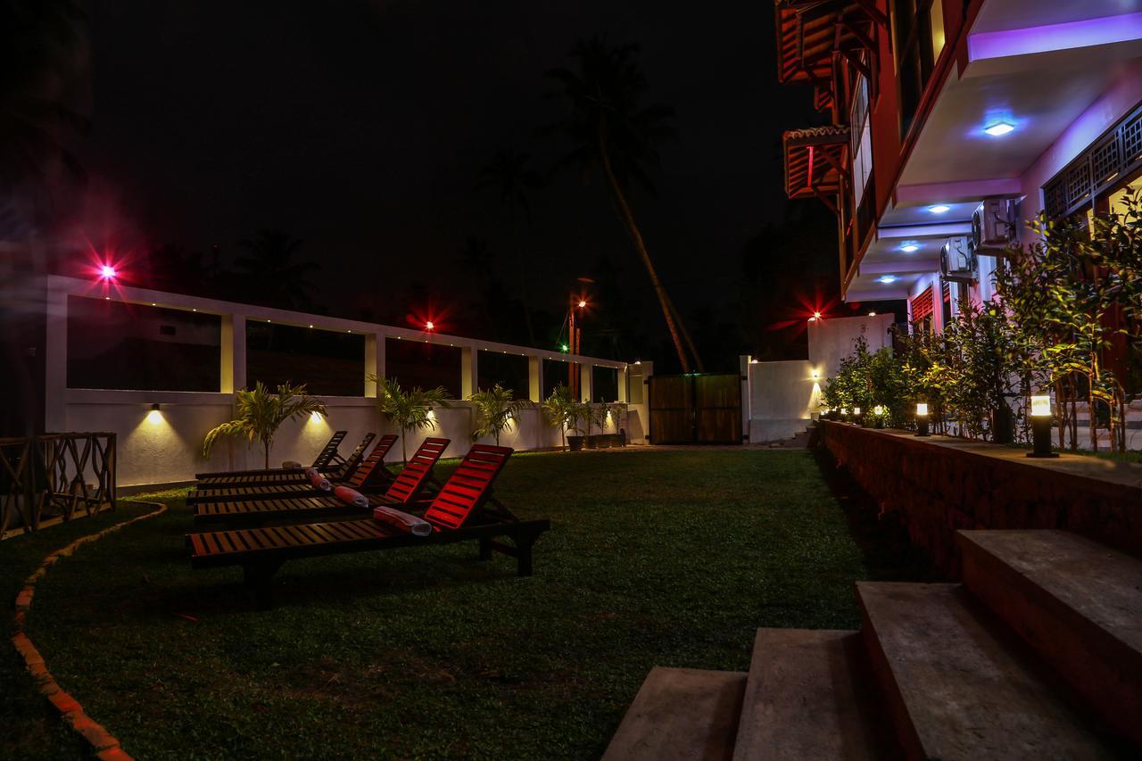 Top Secret Beach Hotel Matara Exterior photo